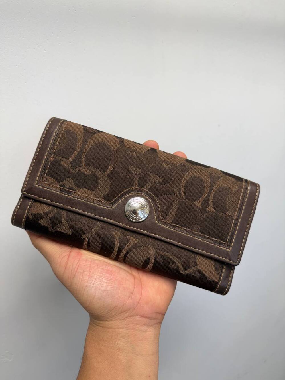 Coach Signature Canvas Trifold Wallet with Zip Coin Pouch